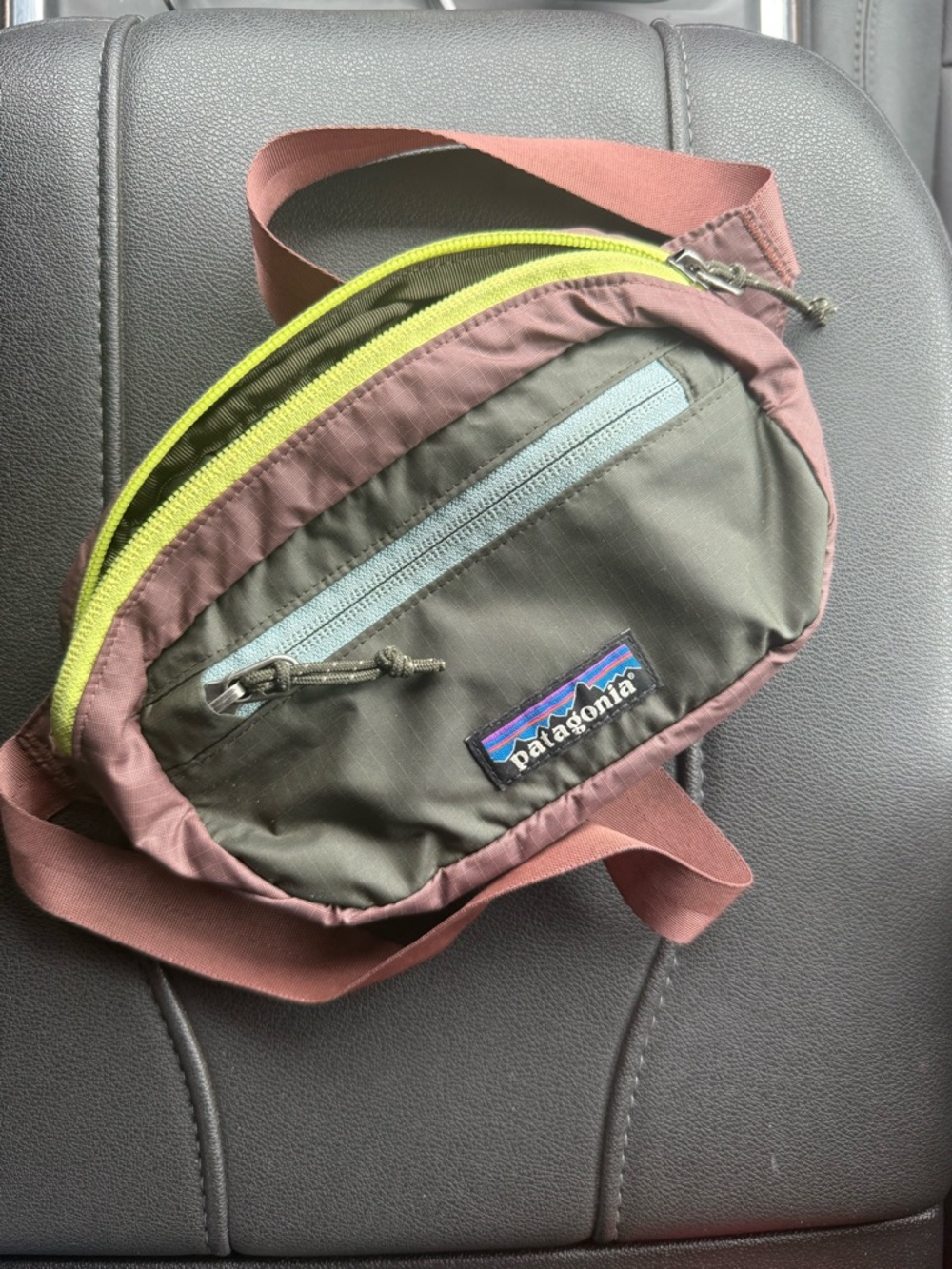 Patagonia Ultra Light Black Hole Hip Pack